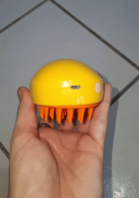 GIF da porta de carregamento USB da escova em movimento